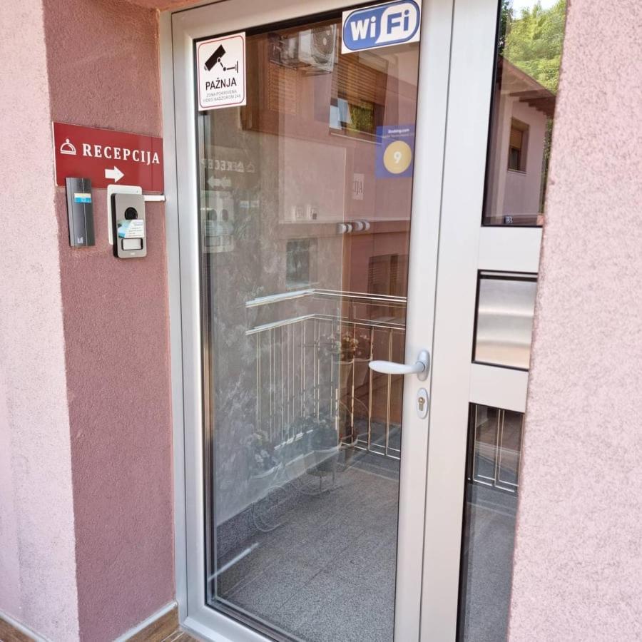 Apartmani Vesto Banja Luka Exteriér fotografie